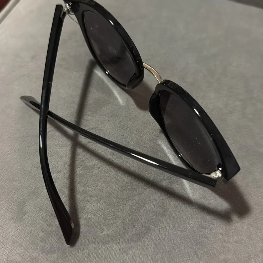 EGO Black Modern Round Sunglasses Gray Lense BRAND NEW - Womens Gold Accent